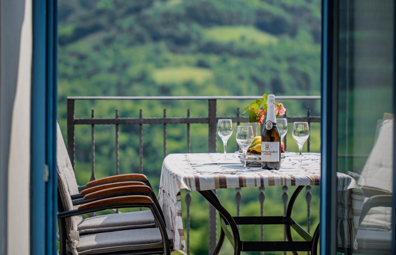 Holiday Home Grimalda Εξωτερικό φωτογραφία